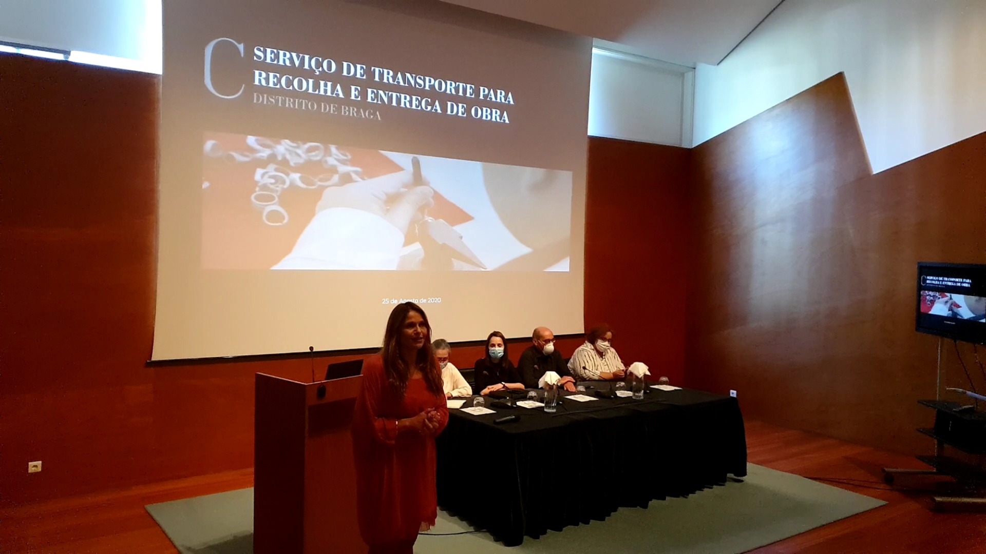 SERVIÇO TRANSPORTE CONTRASTARIA